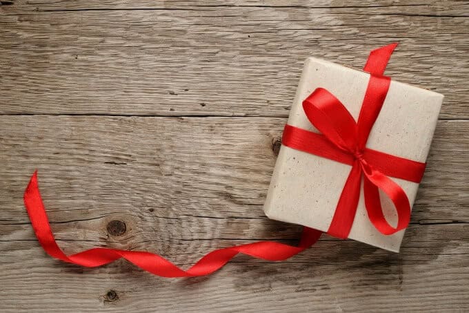 Easy last minute gifts for mom that are still really thoughtful.