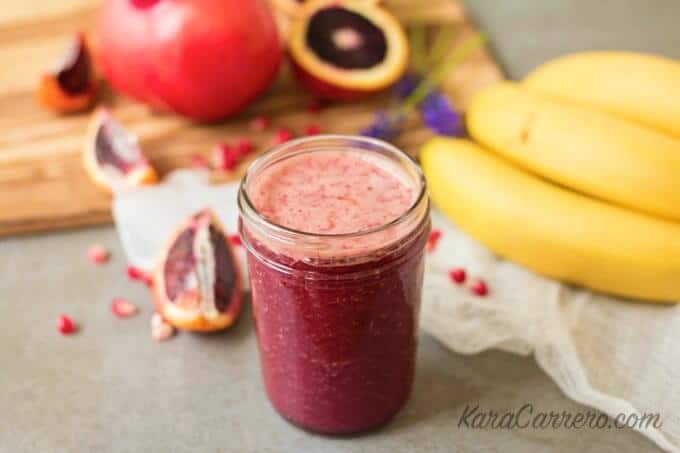 Using pomegranates to make a delicious and satisfying smoothie.