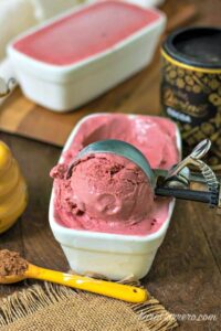 Red Velvet ice cream recipe that's dairy free and actually good for you!